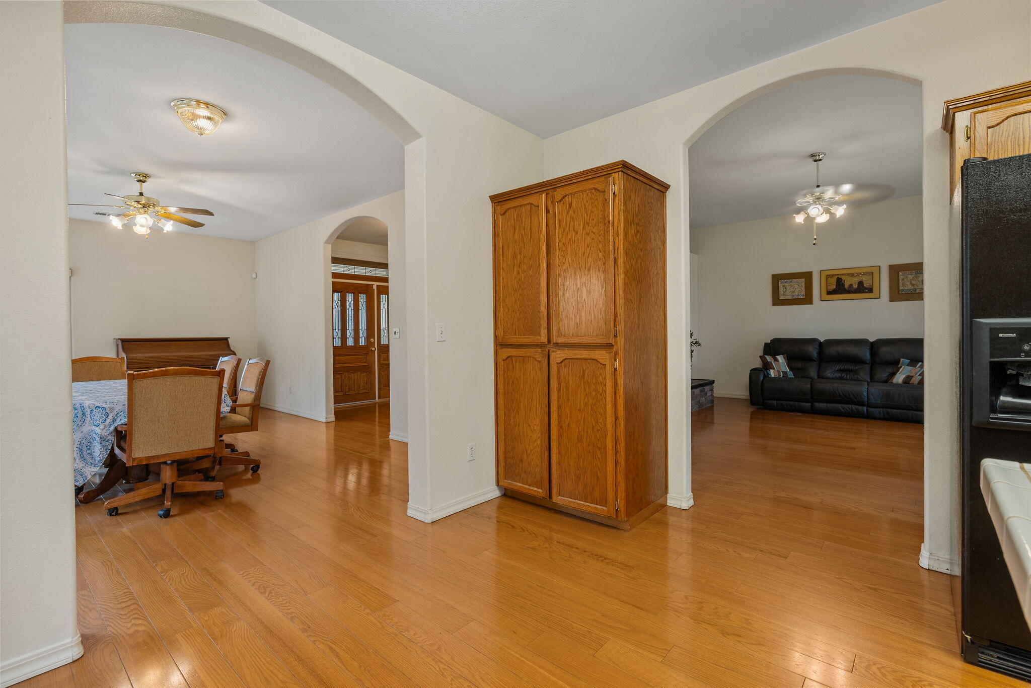 3027 W Rialto Ave, Visalia, CA 93277