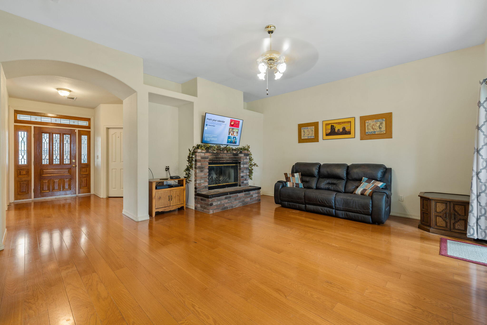 3027 W Rialto Ave, Visalia, CA 93277