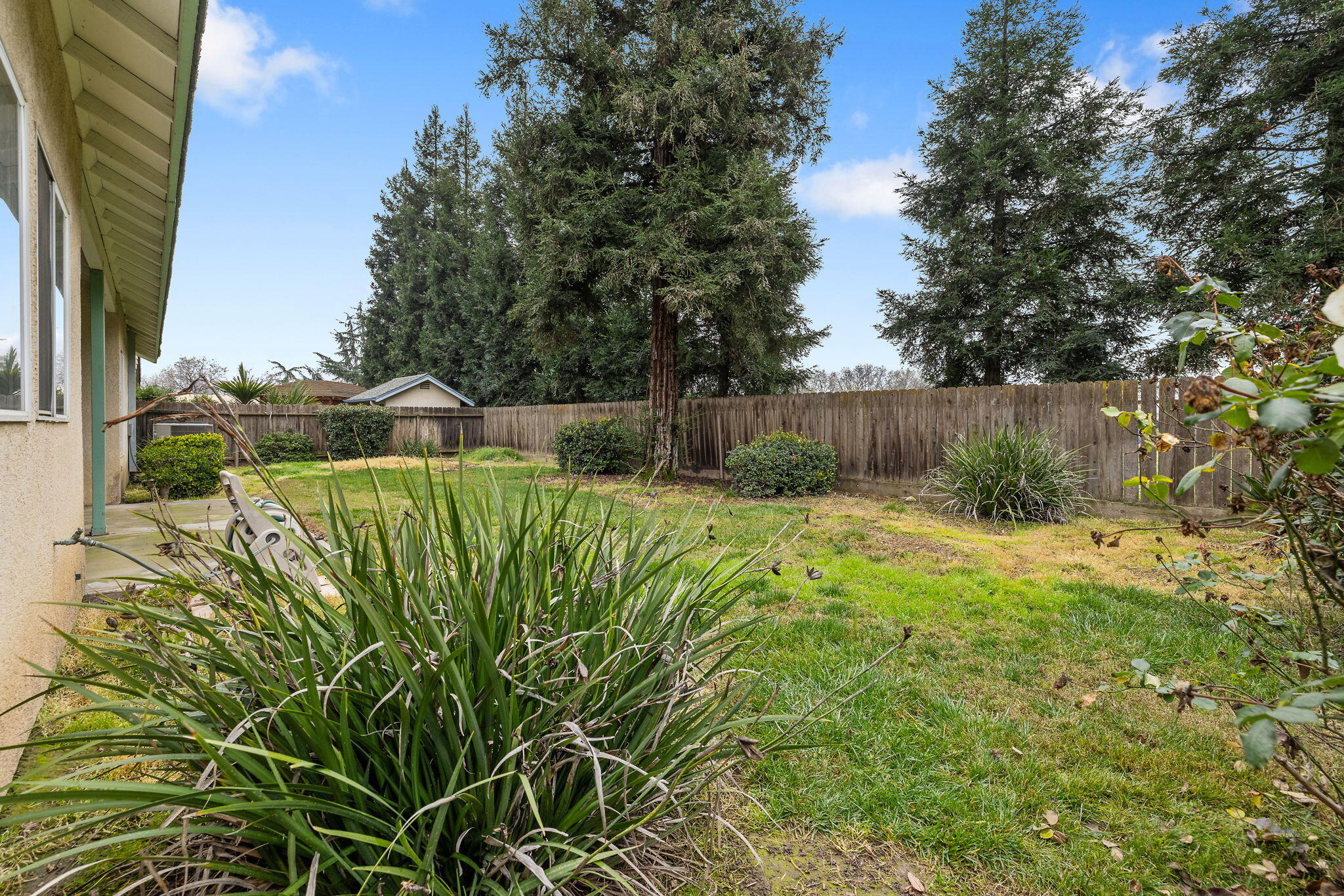 3027 W Rialto Ave, Visalia, CA 93277