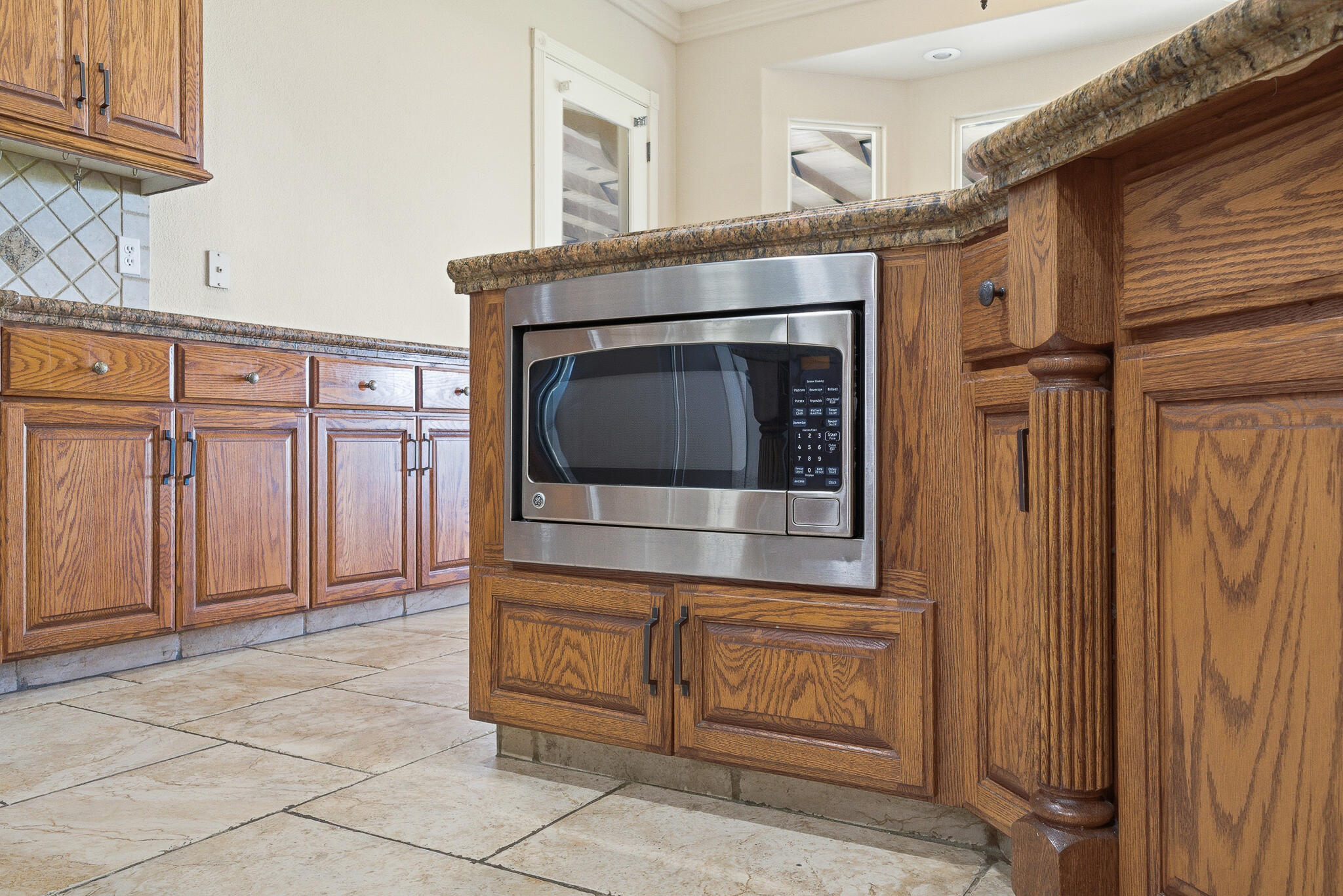 12524 Ave 320, Visalia, CA 93291