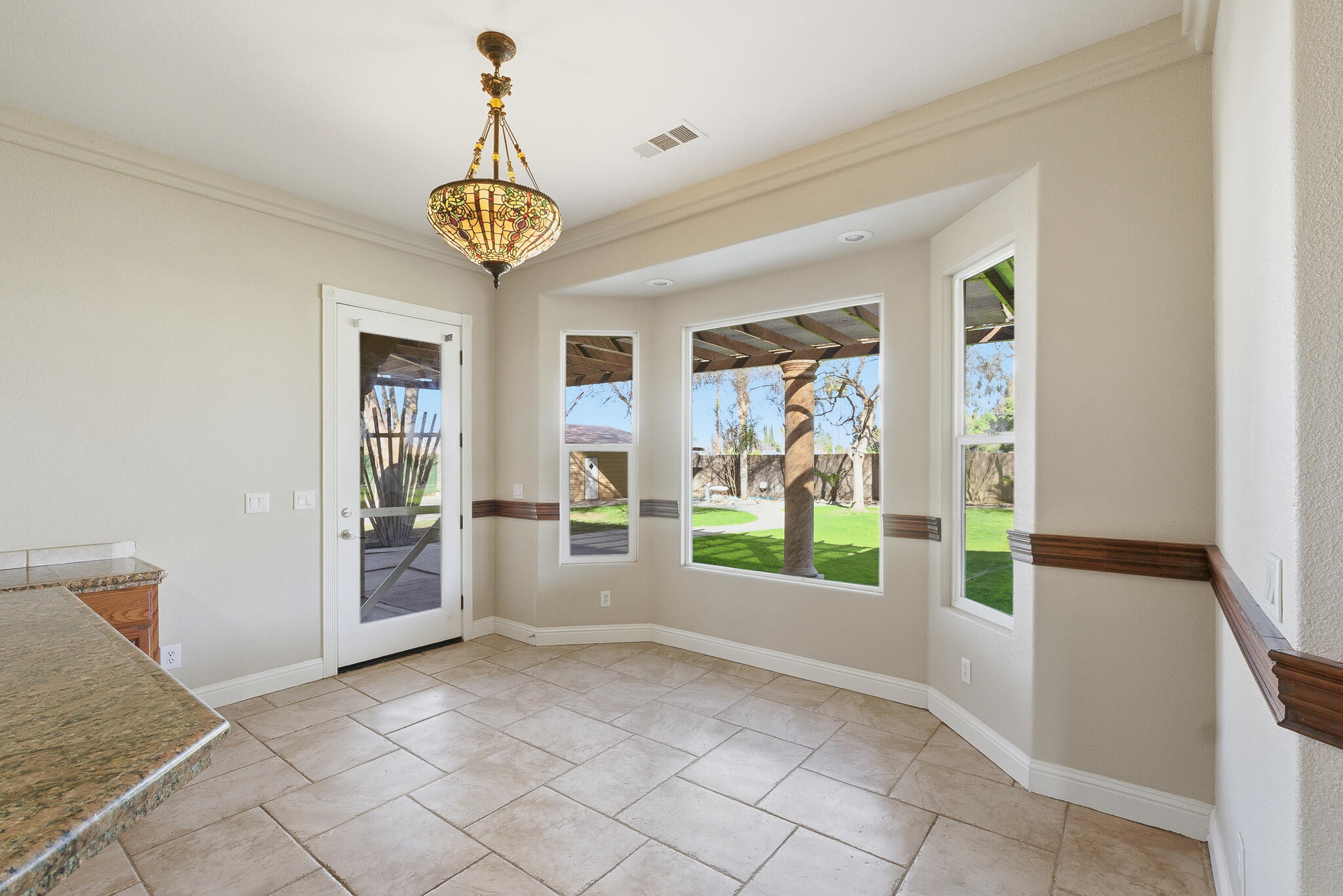 12524 Ave 320, Visalia, CA 93291