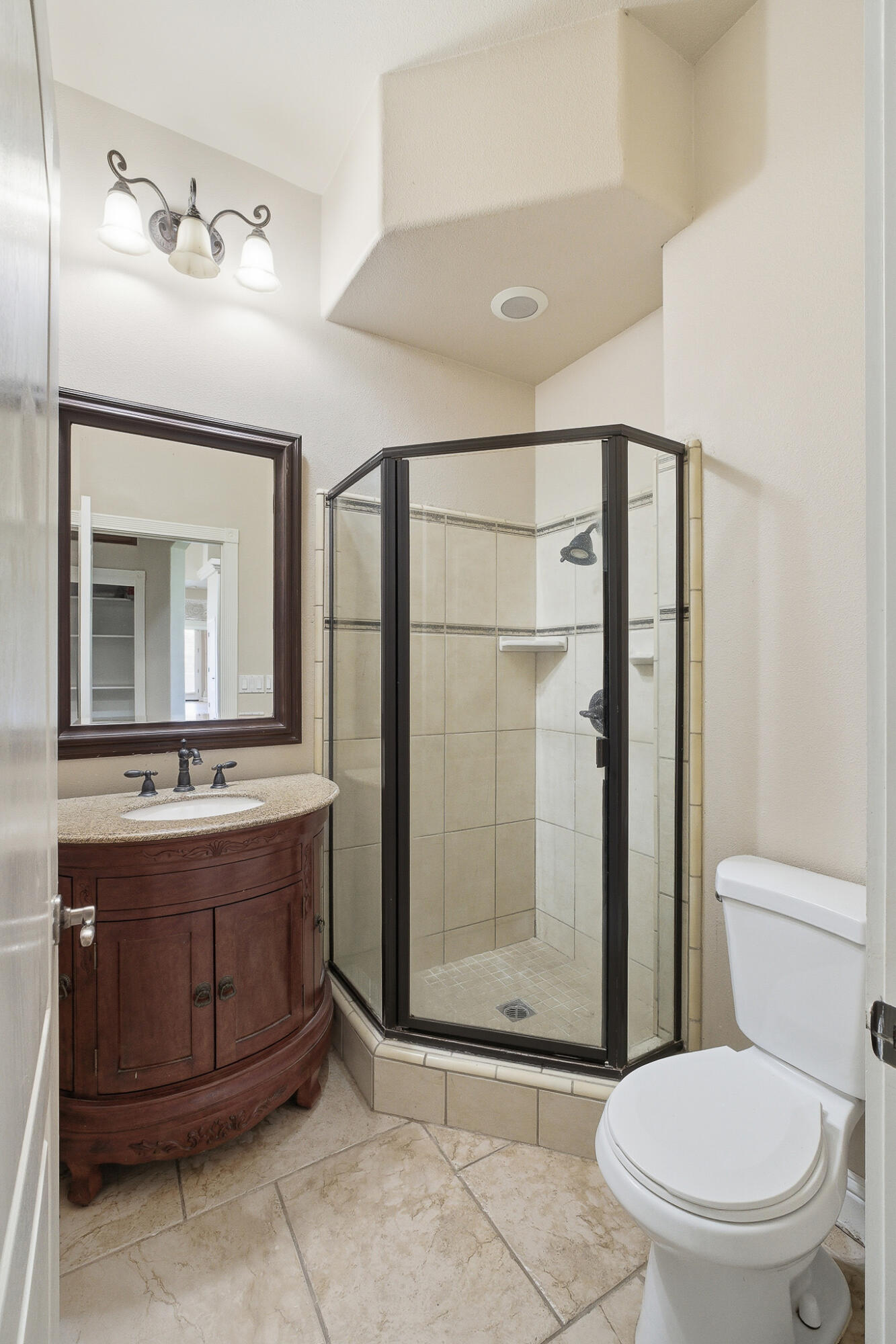 12524 Ave 320, Visalia, CA 93291