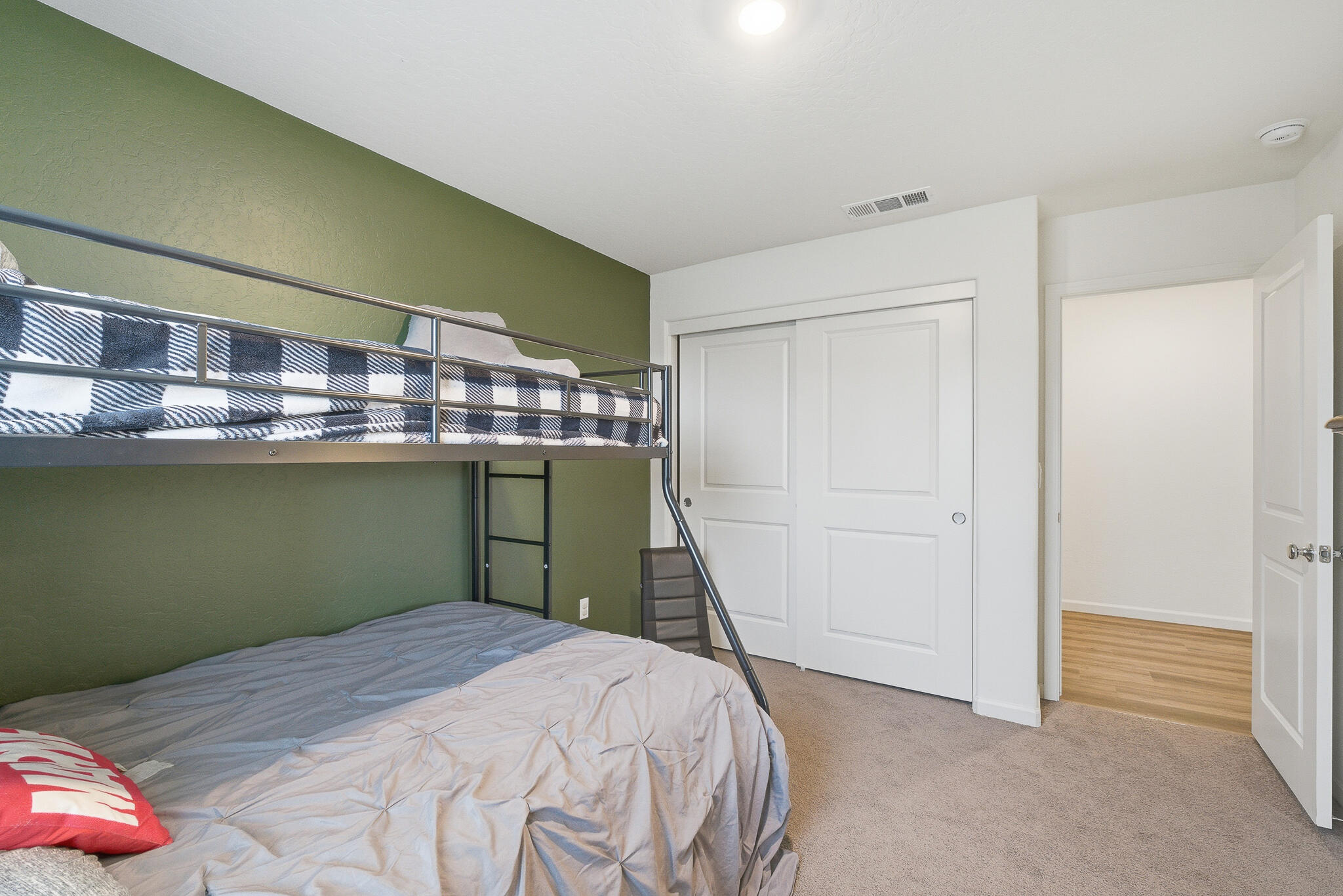 2340 Beth Page Ave, Tulare, CA 93274