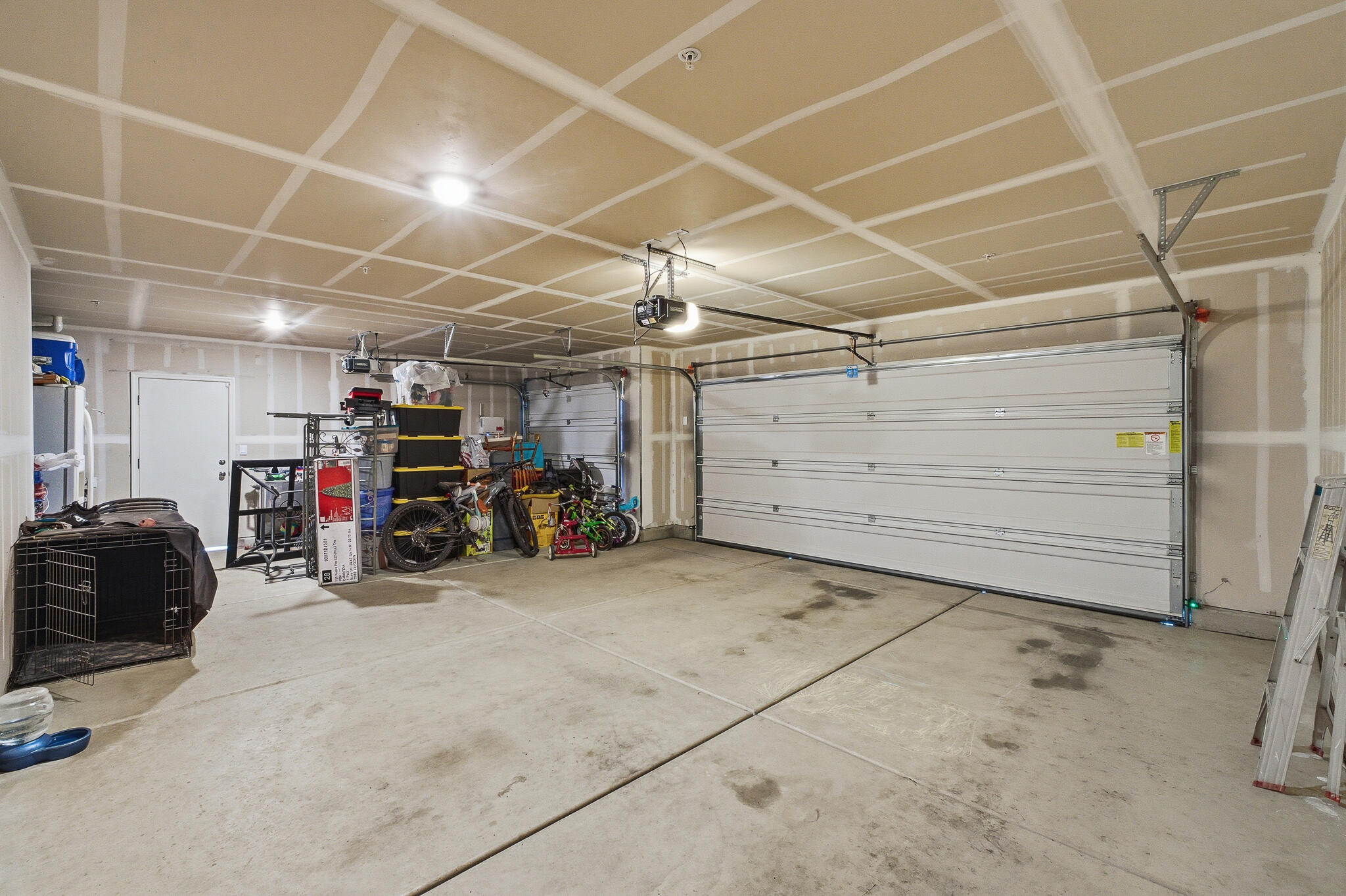 2340 Beth Page Ave, Tulare, CA 93274