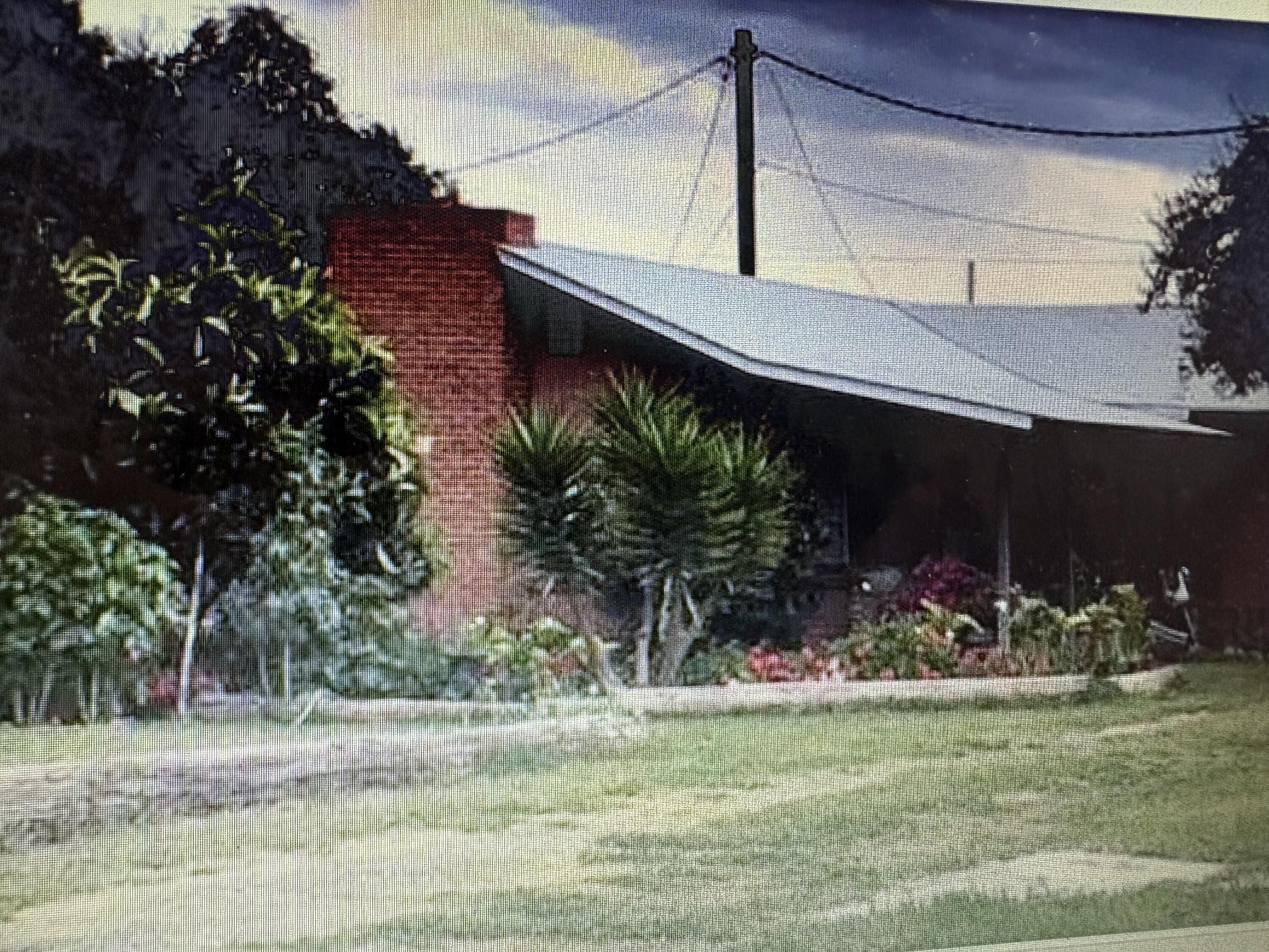 17186 Millwood Dr, Visalia, CA 93292