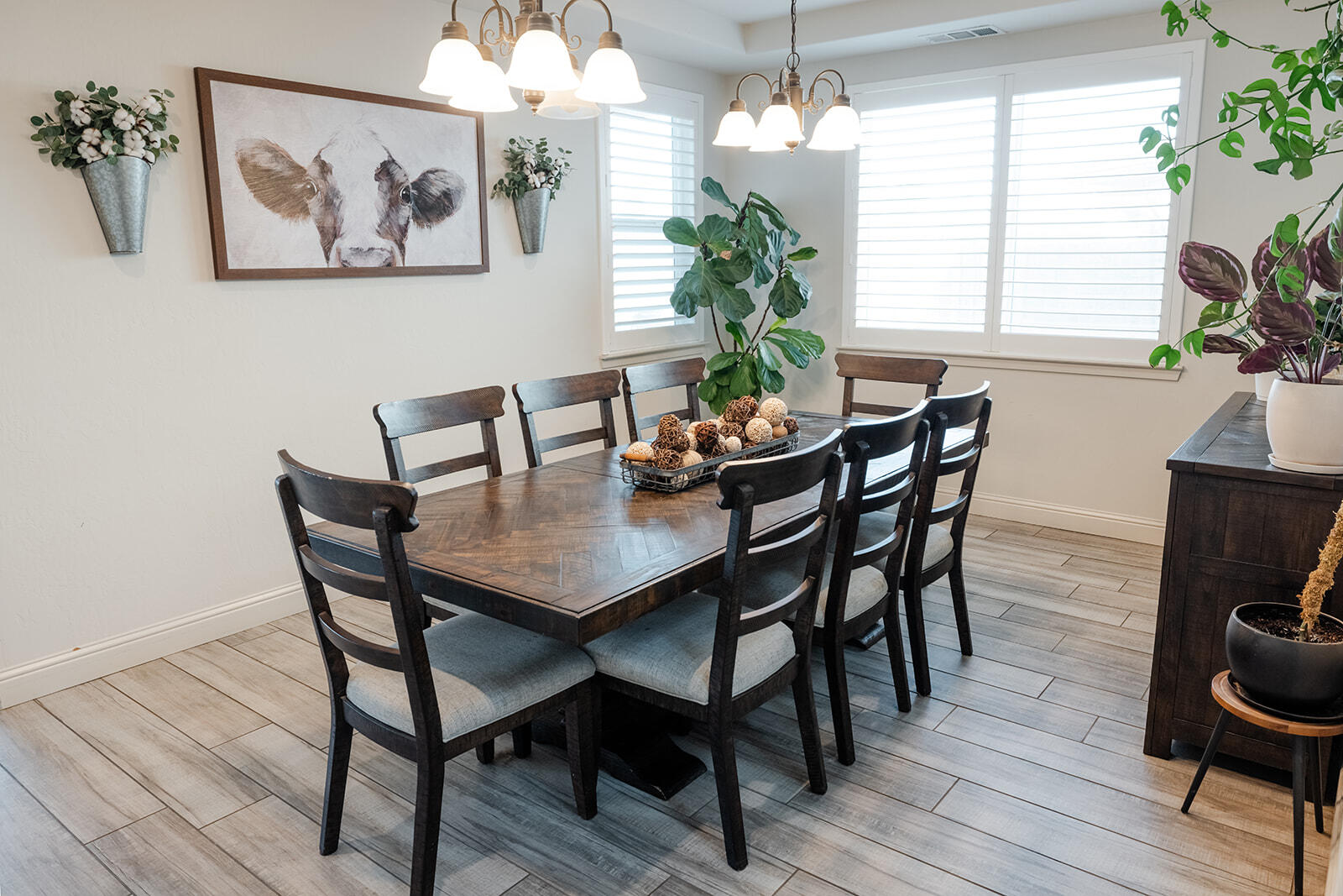 4407 S Ernest St, Visalia, CA 93277