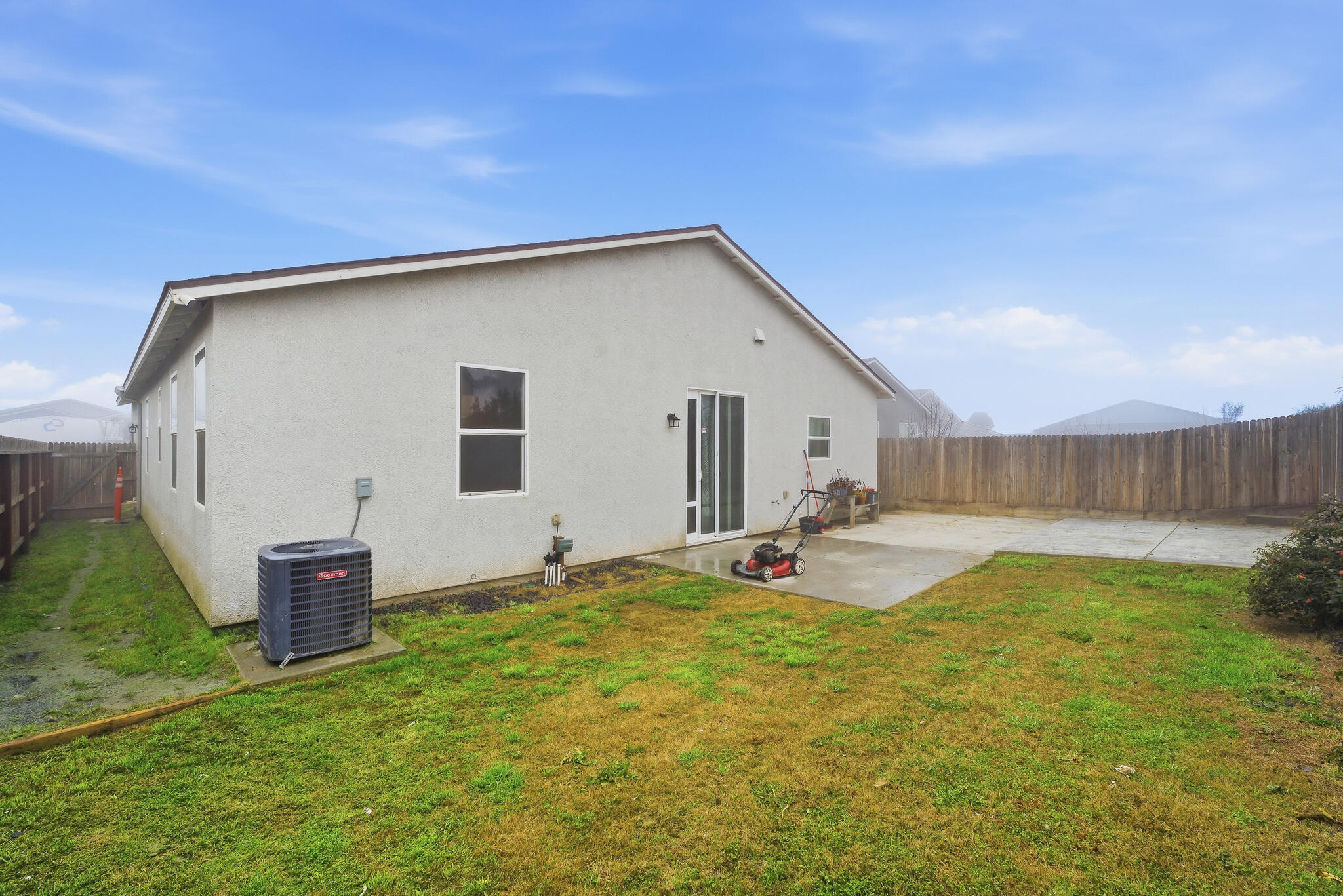 2824 S Cain St, Visalia, CA 93292