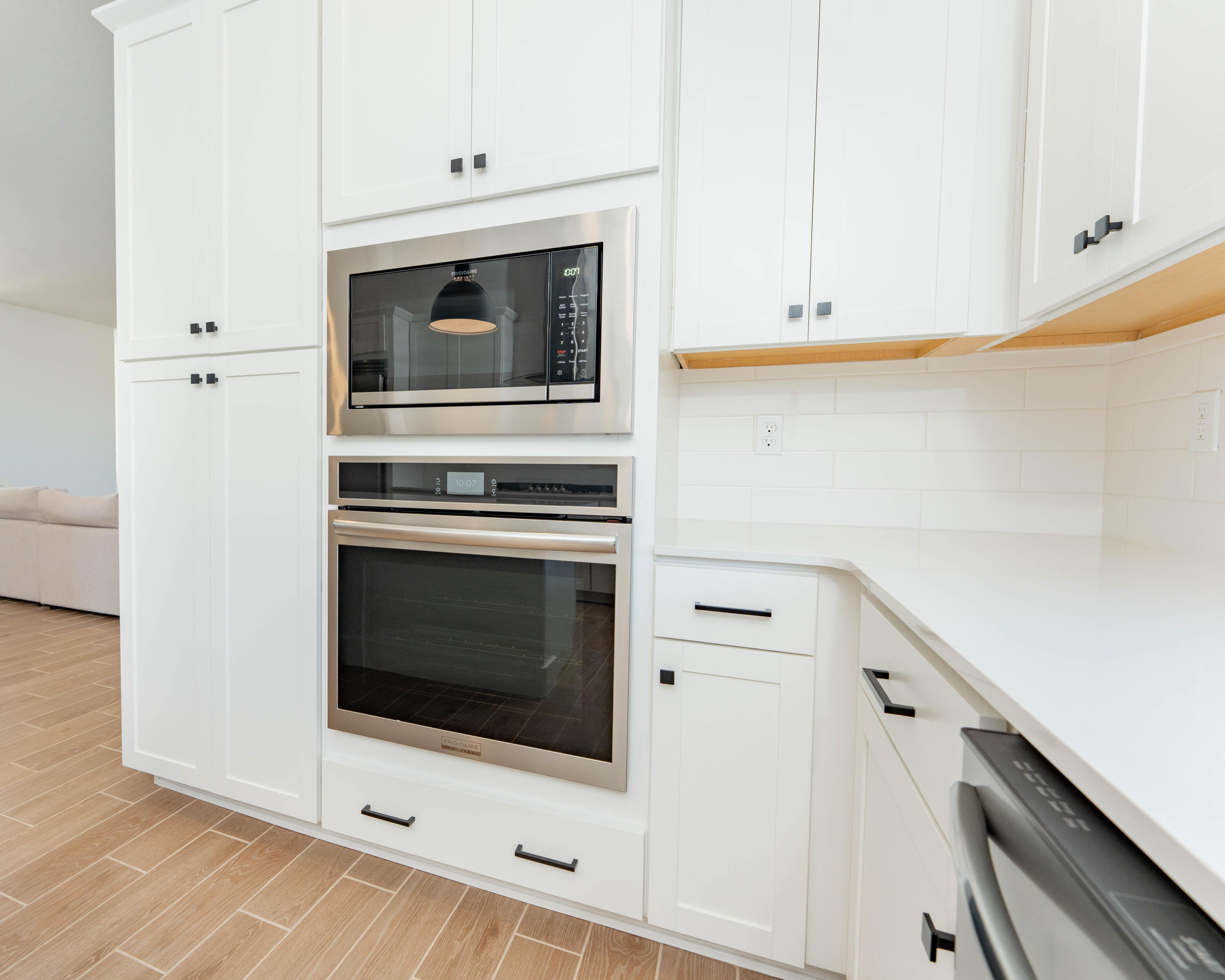 3811 N Santa Fe St, Visalia, CA 93292