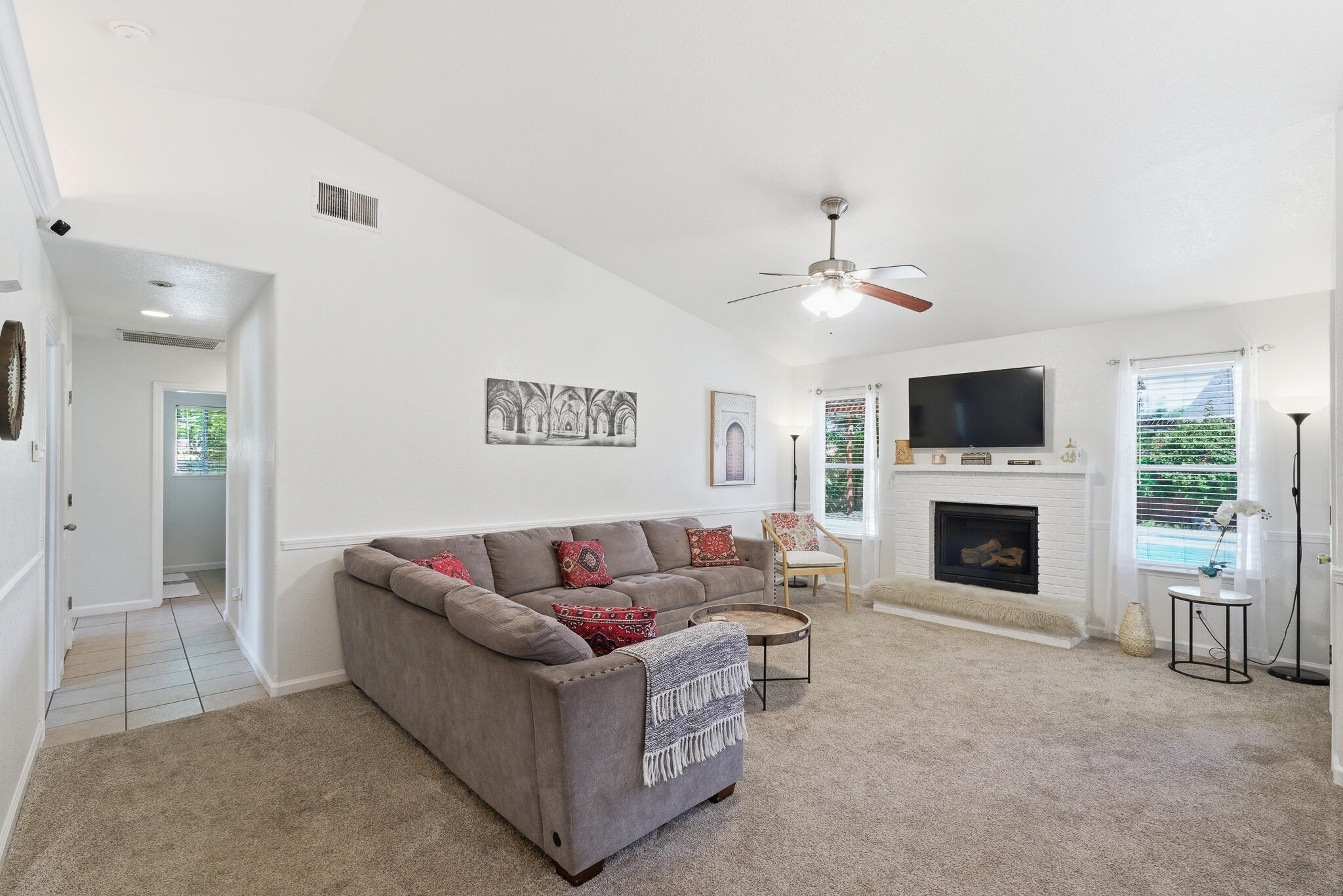 5240 W Wren Ct, Visalia, CA 93291