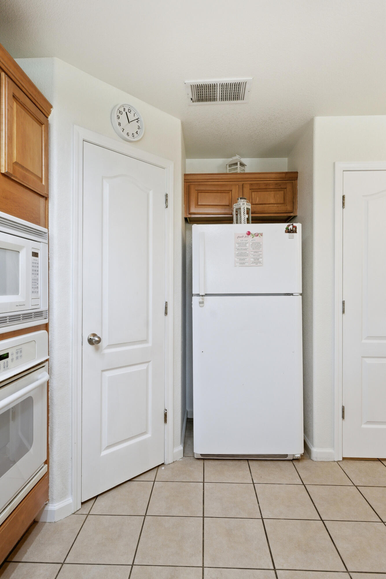 5240 W Wren Ct, Visalia, CA 93291