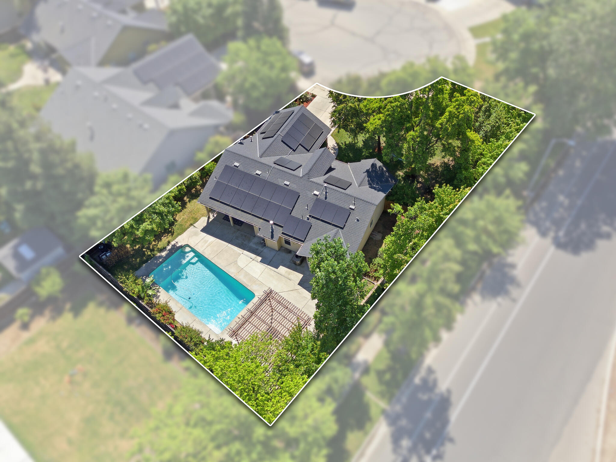 5240 W Wren Ct, Visalia, CA 93291