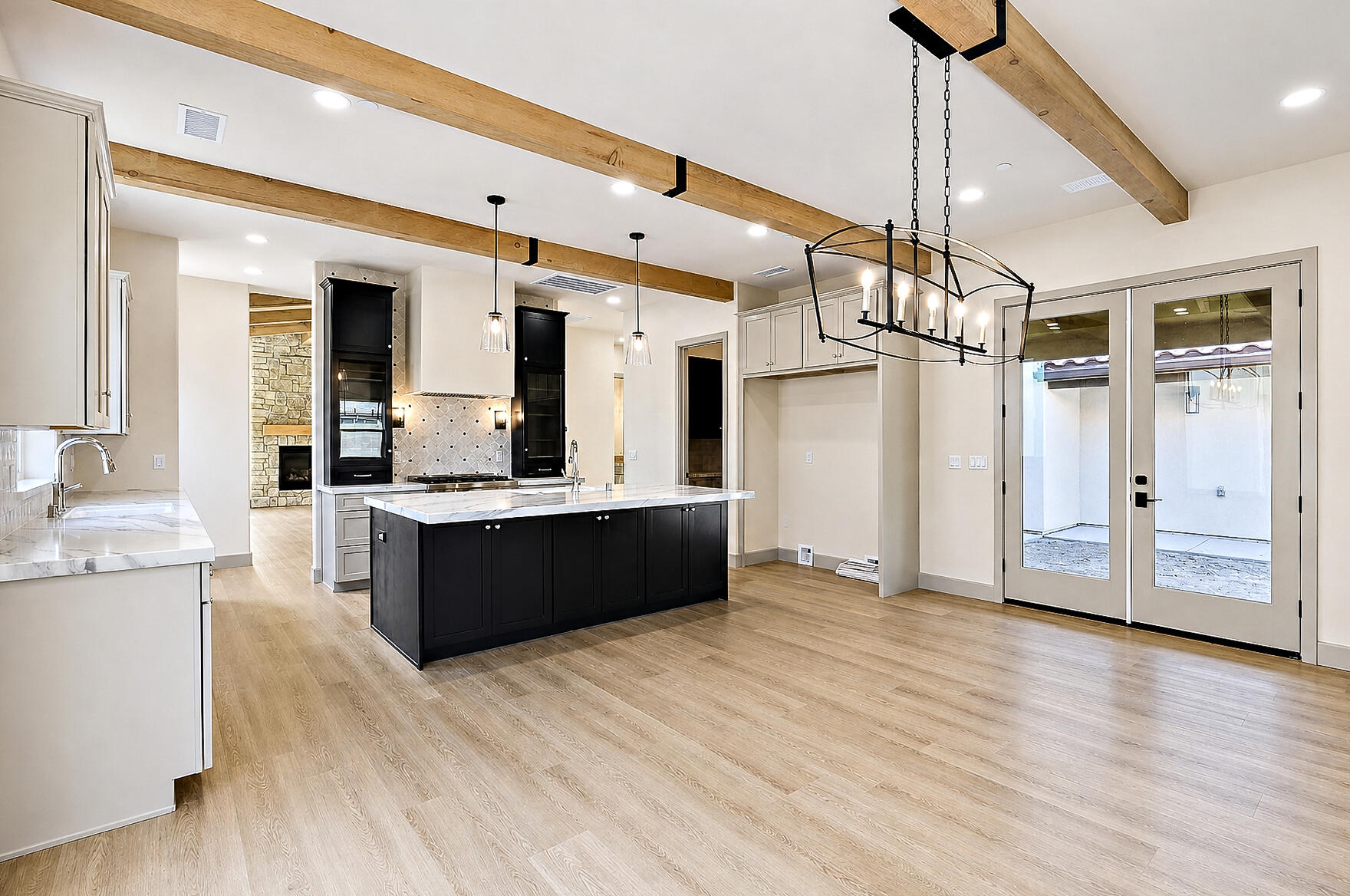 2624 N Leila St, Visalia, CA 93291